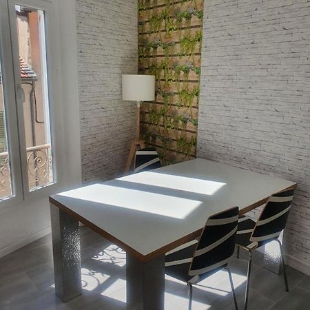 Moulinet  Baieta Chambre Rouge מראה חיצוני תמונה